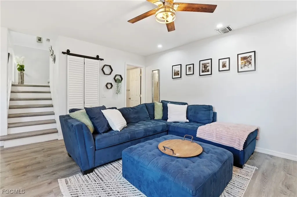 1103 SE 8th Terrace Cape Coral FL 33990