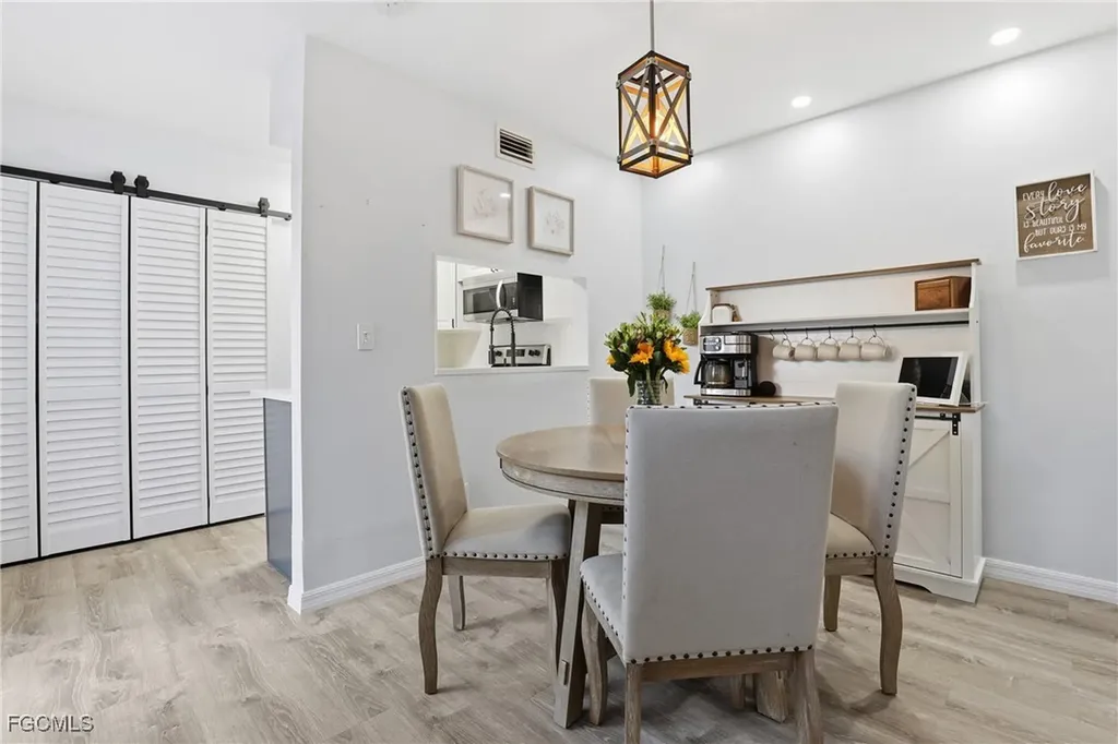 1103 SE 8th Terrace Cape Coral FL 33990