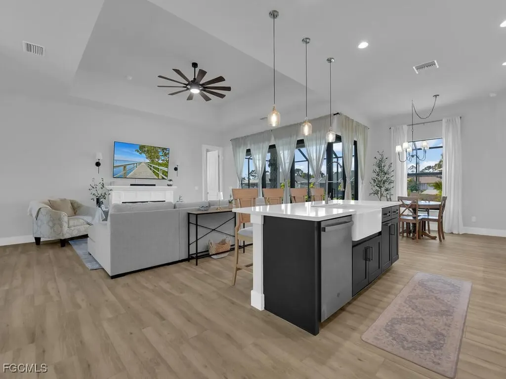 1826 SW 17th Avenue Cape Coral FL 33991