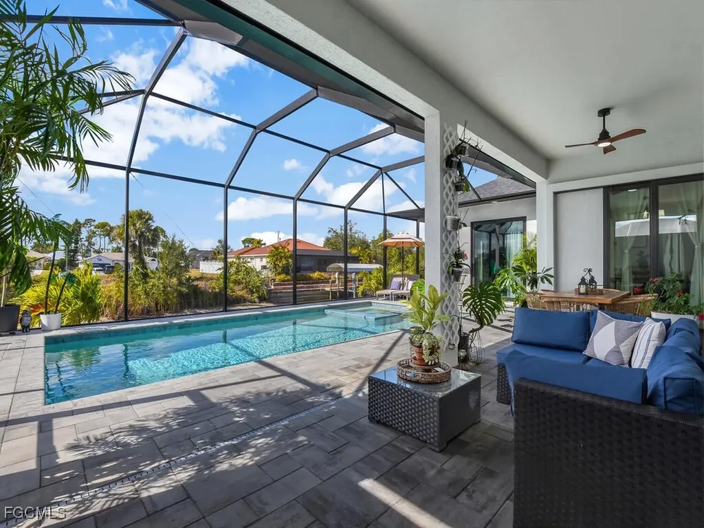 1826 SW 17th Avenue Cape Coral FL 33991