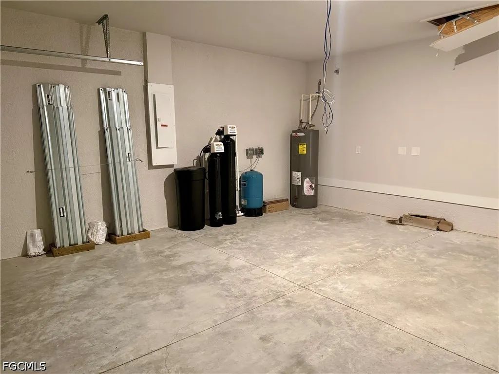 2812 43rd Street W Lehigh Acres FL 33971