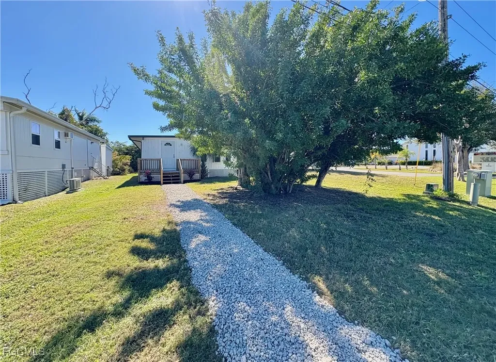 5675 Pine Island Road NW Bokeelia FL 33922