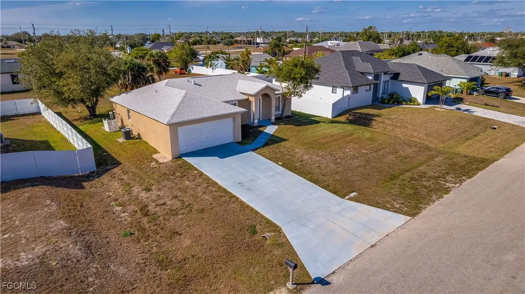 2102 NE 17th Avenue Cape Coral FL 33909