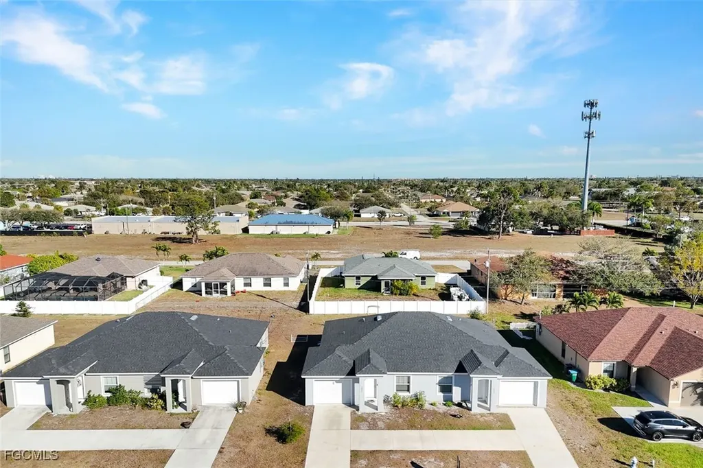 3823 SW 8th Court Cape Coral FL 33914