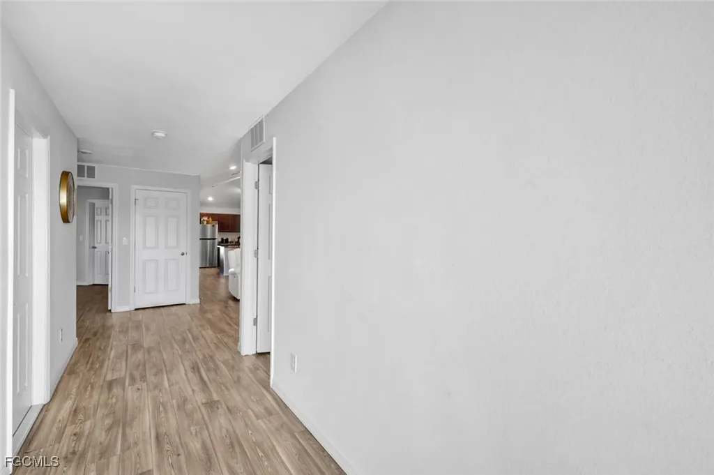 3823 SW 8th Court Cape Coral FL 33914