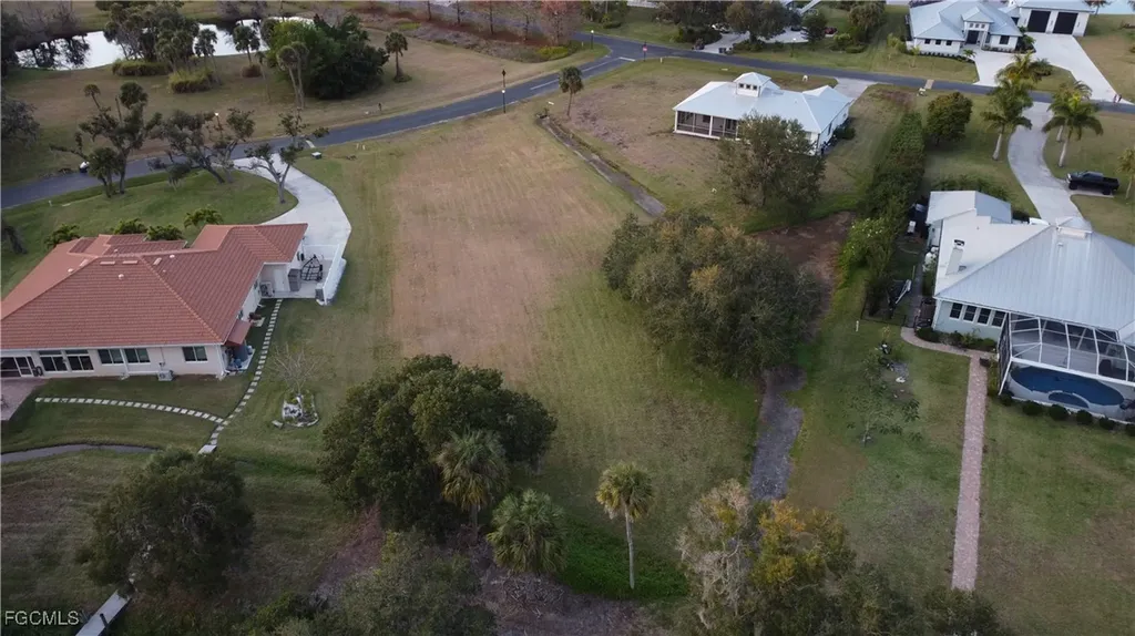 16520 Oakview Circle Alva FL 33920