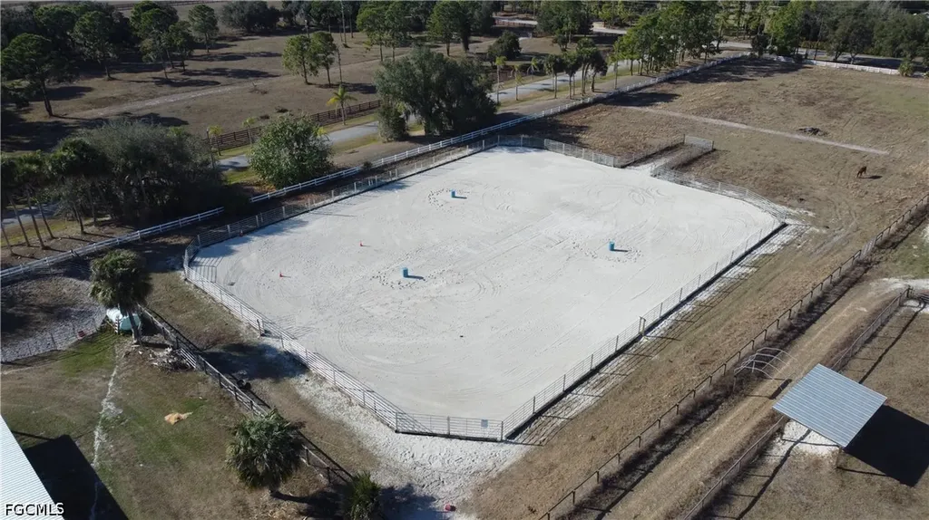 16520 Oakview Circle Alva FL 33920