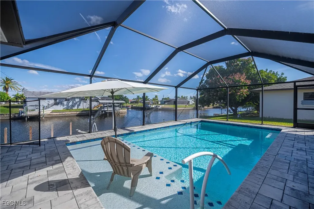 2201 SE 10th Avenue Cape Coral FL 33990