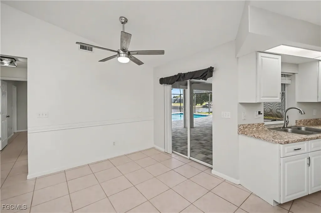 2201 SE 10th Avenue Cape Coral FL 33990
