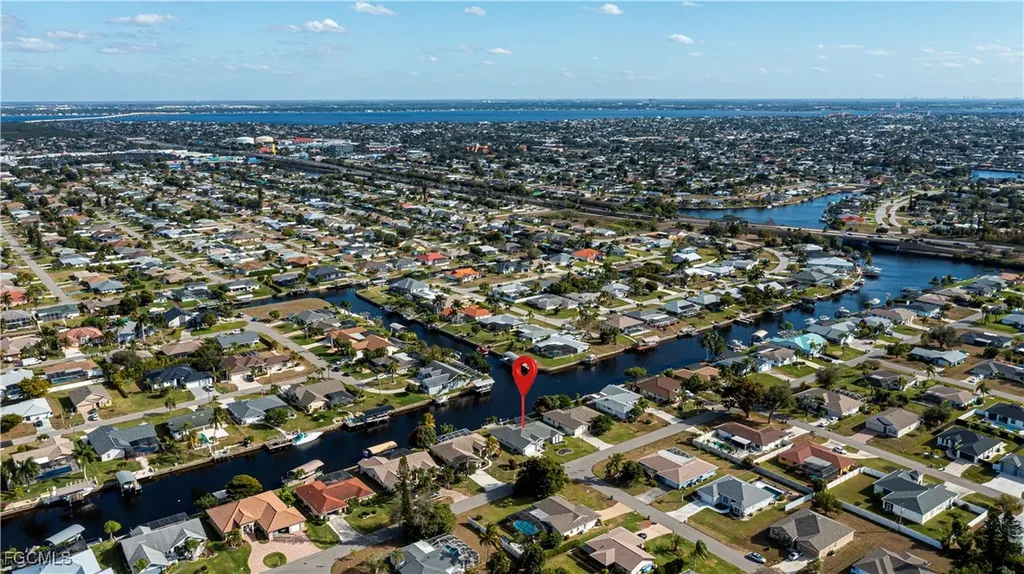 2201 SE 10th Avenue Cape Coral FL 33990
