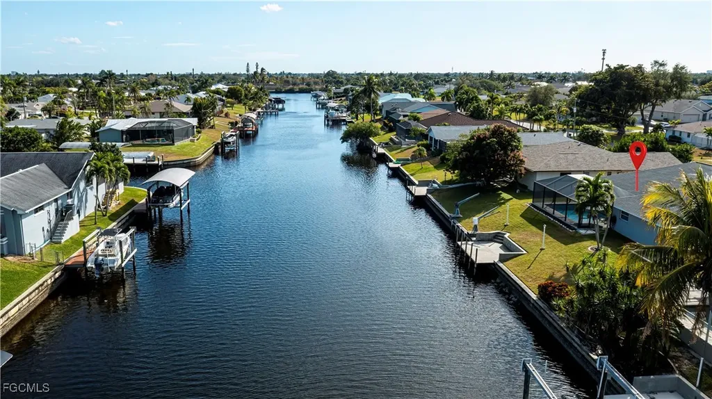 2201 SE 10th Avenue Cape Coral FL 33990