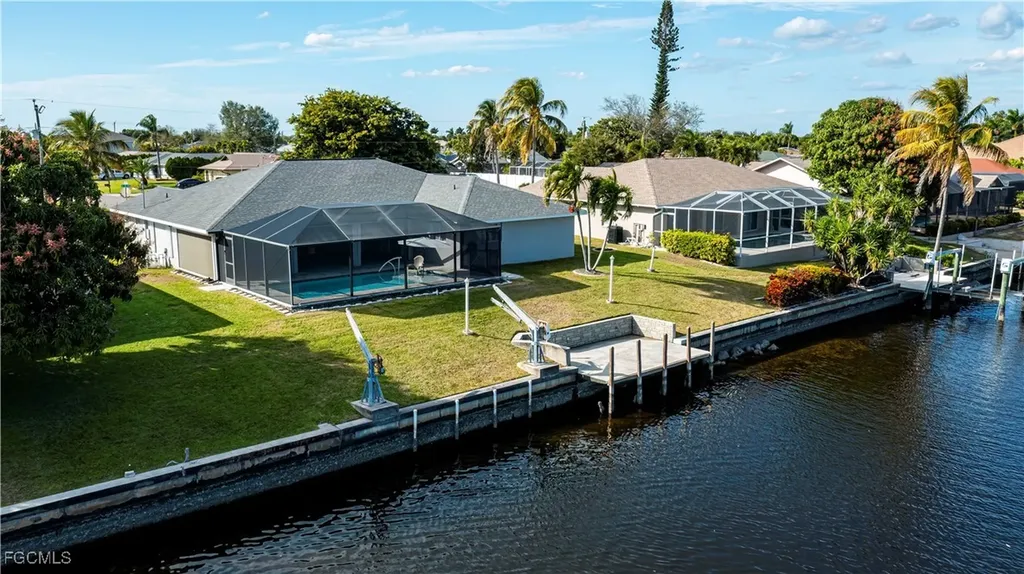 2201 SE 10th Avenue Cape Coral FL 33990