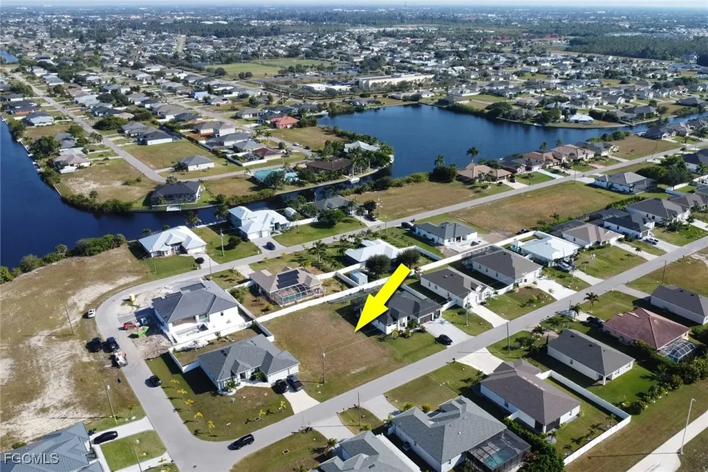 127 SW 31st Place Cape Coral FL 33991