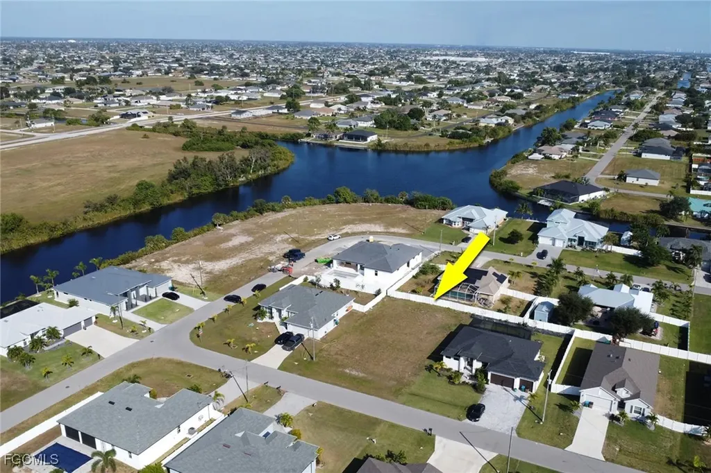 127 SW 31st Place Cape Coral FL 33991