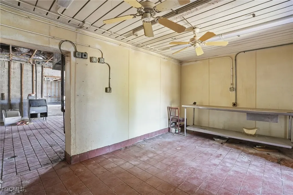 16541 San Carlos Boulevard Fort Myers FL 33908