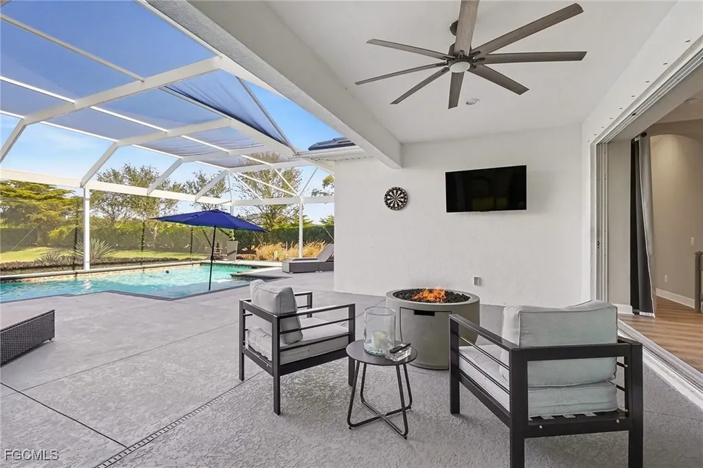 2705 Lambay Court Cape Coral FL 33991