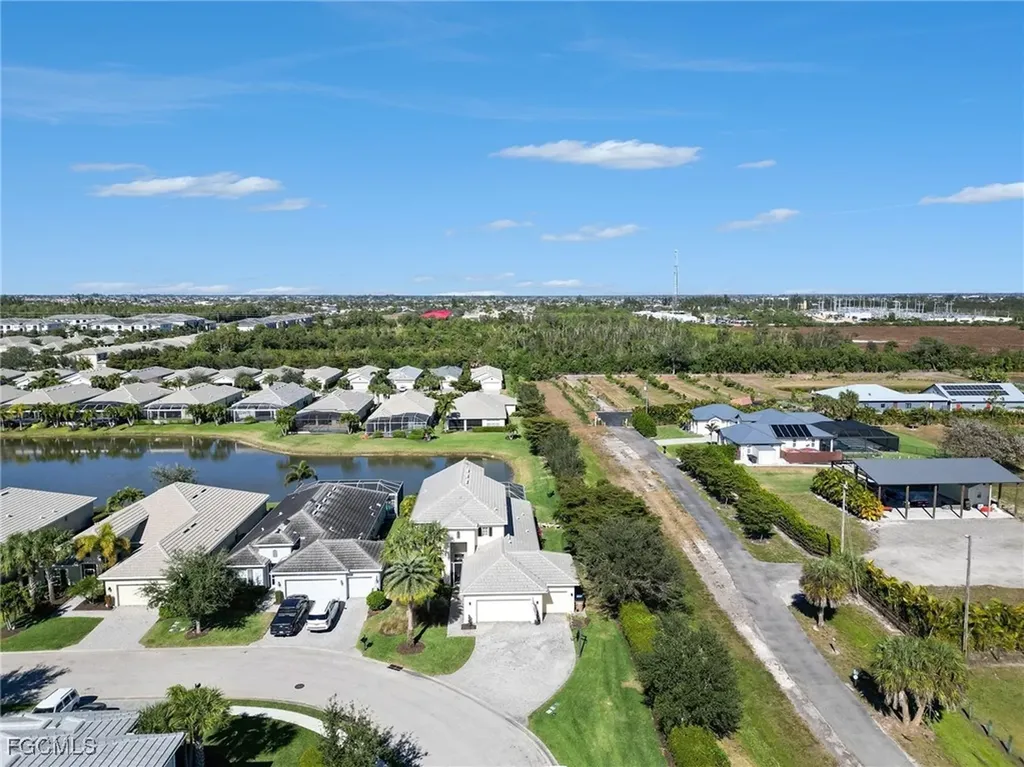 2705 Lambay Court Cape Coral FL 33991