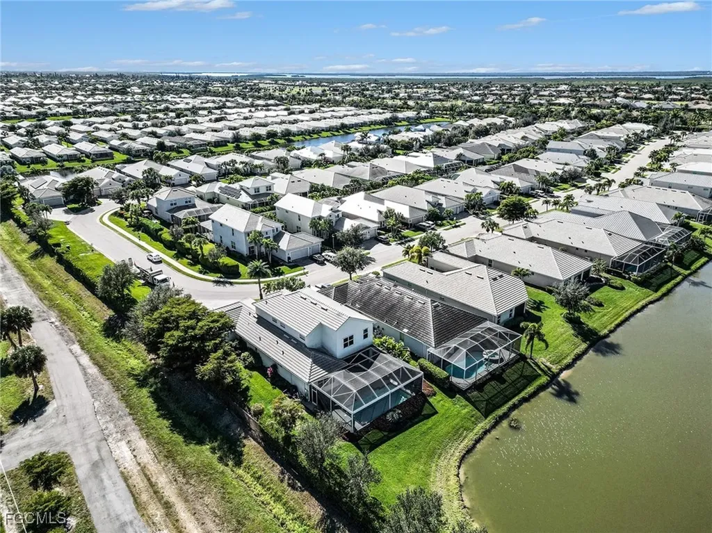 2705 Lambay Court Cape Coral FL 33991