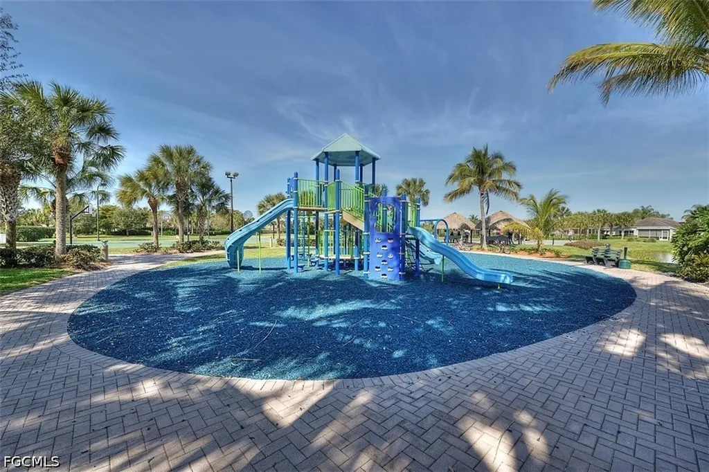 2705 Lambay Court Cape Coral FL 33991