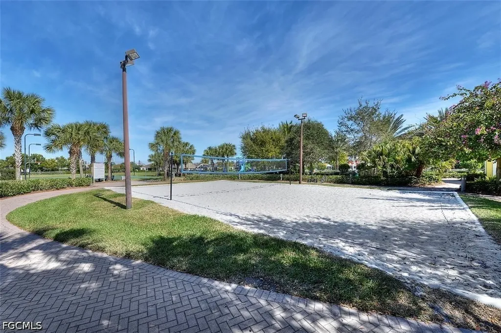 2705 Lambay Court Cape Coral FL 33991