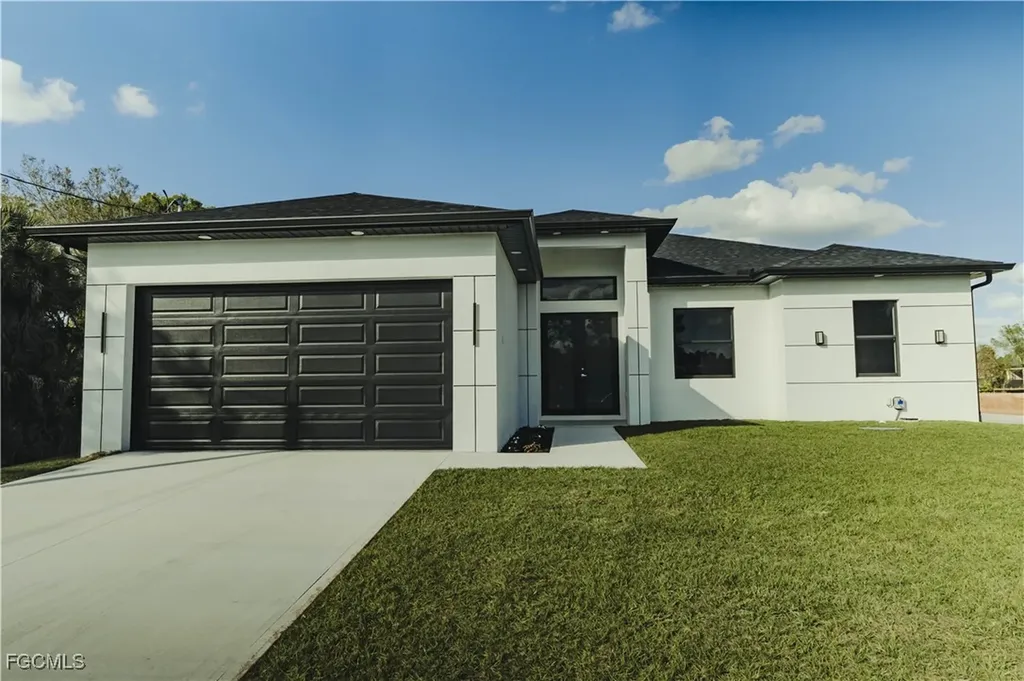 765 Chambers Street E Lehigh Acres FL 33974