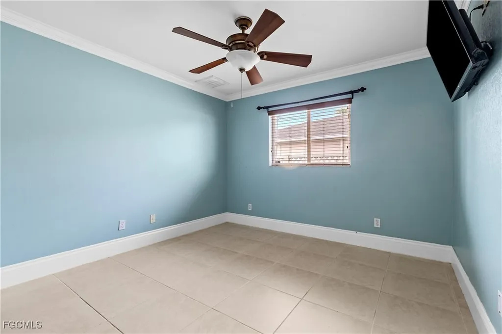 329 NE 9th Street Cape Coral FL 33909