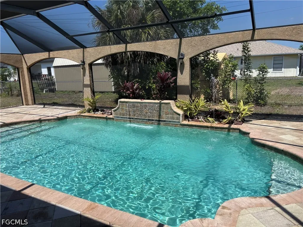 329 NE 9th Street Cape Coral FL 33909