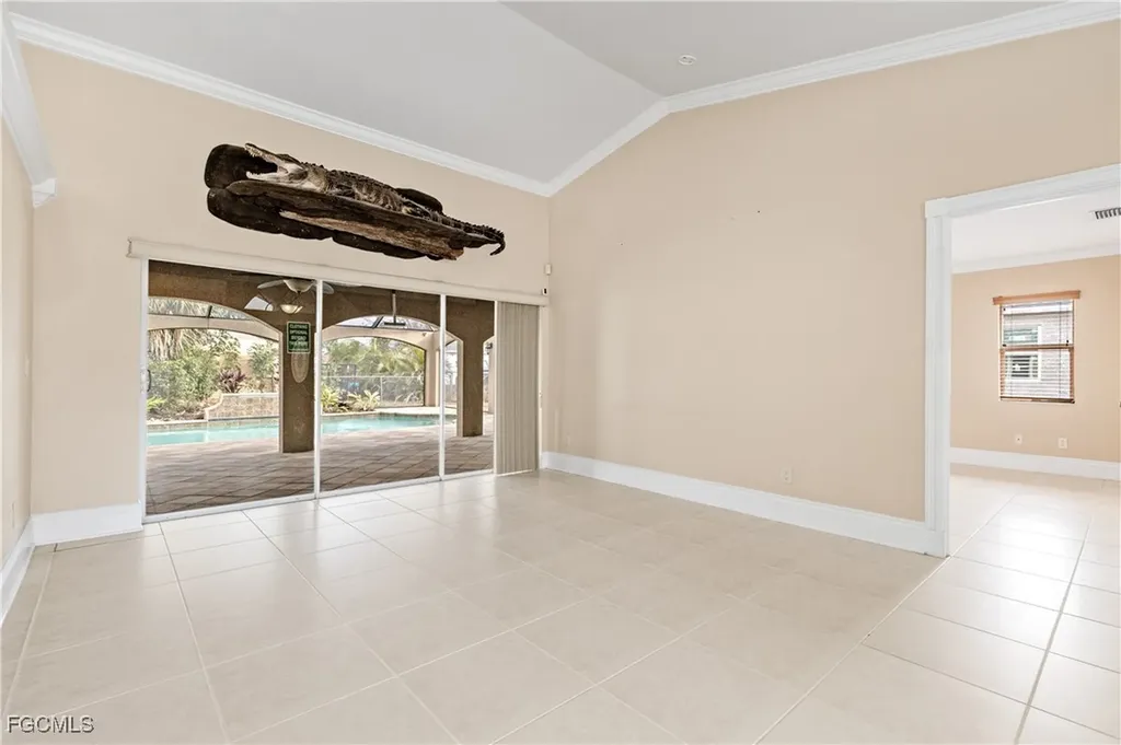 329 NE 9th Street Cape Coral FL 33909