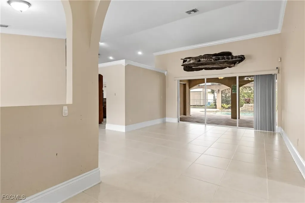 329 NE 9th Street Cape Coral FL 33909