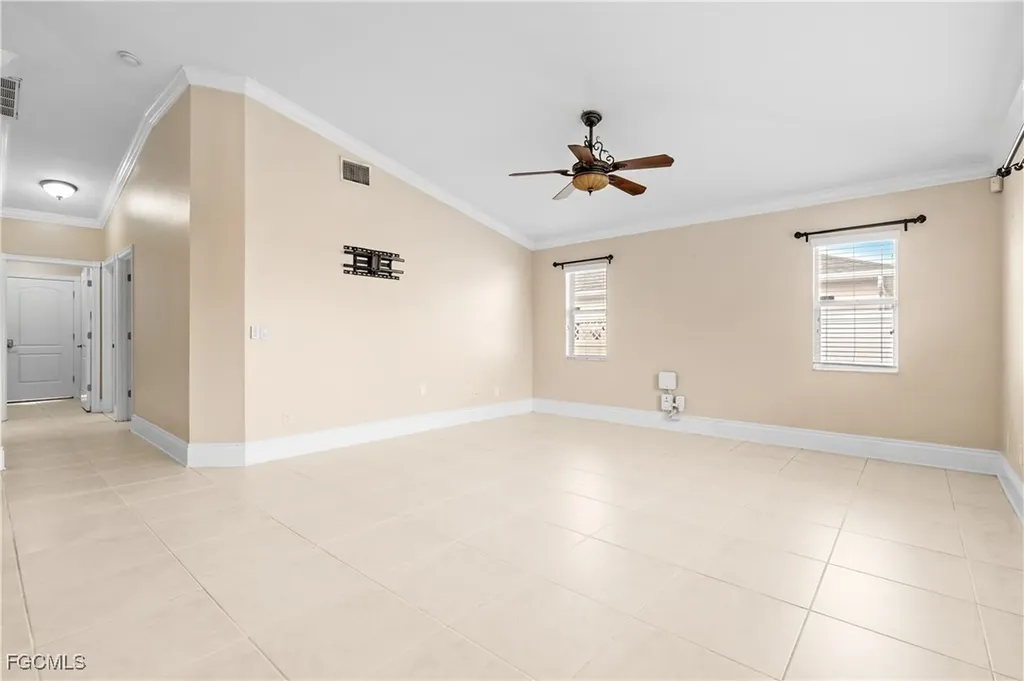 329 NE 9th Street Cape Coral FL 33909