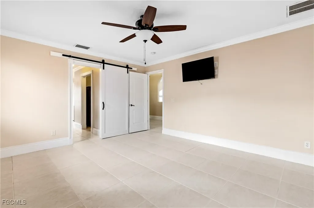329 NE 9th Street Cape Coral FL 33909