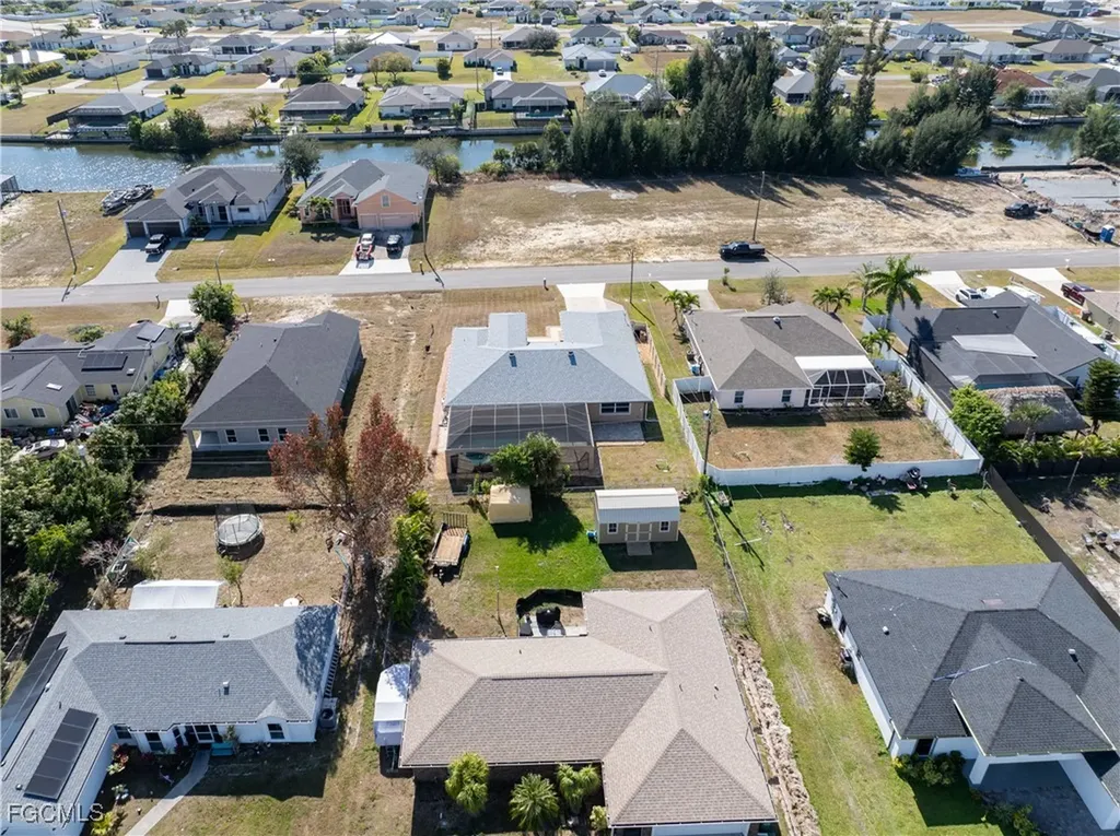 329 NE 9th Street Cape Coral FL 33909