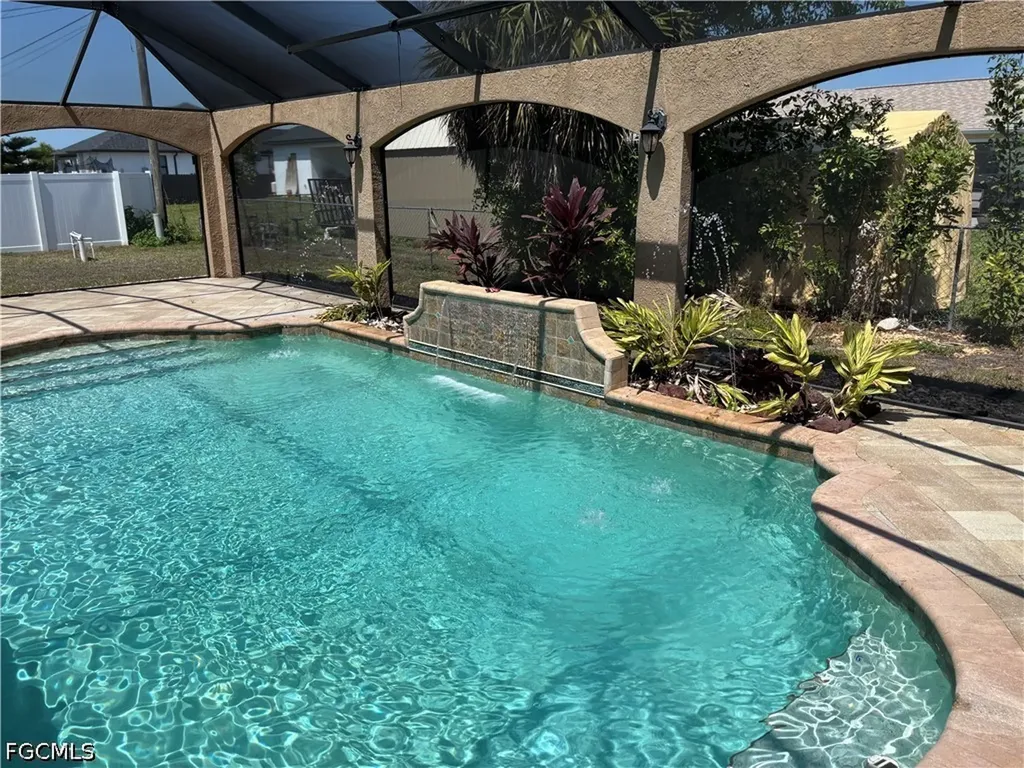 329 NE 9th Street Cape Coral FL 33909