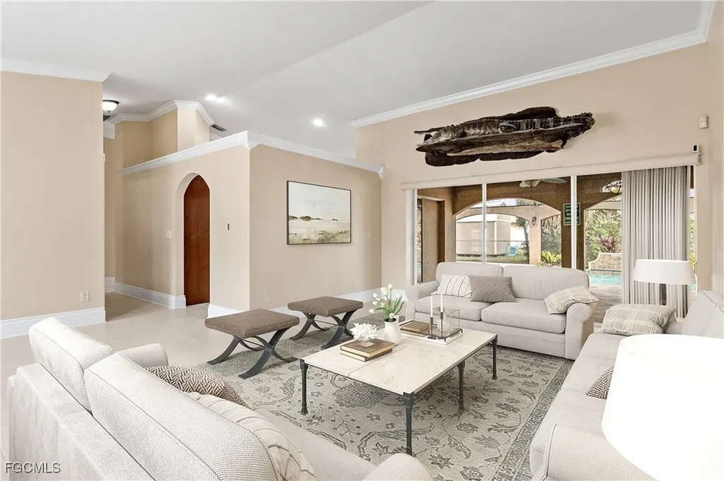 329 NE 9th Street Cape Coral FL 33909