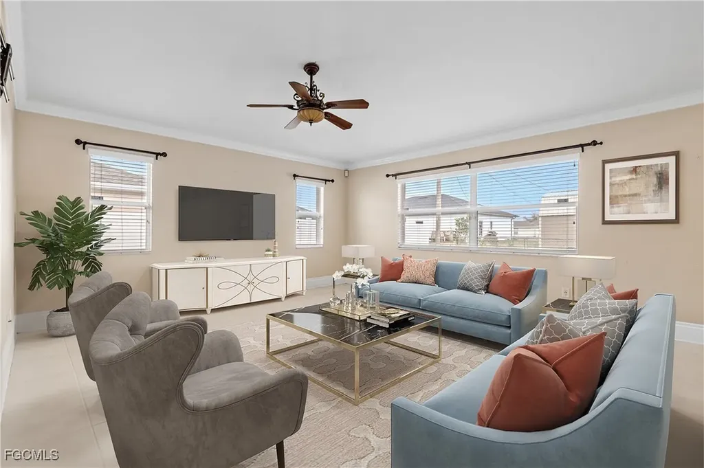 329 NE 9th Street Cape Coral FL 33909