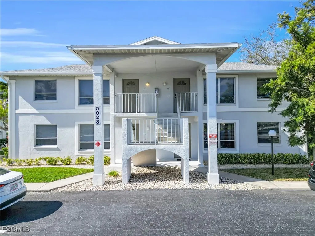 5028 Chiquita Boulevard S Cape Coral FL 33914