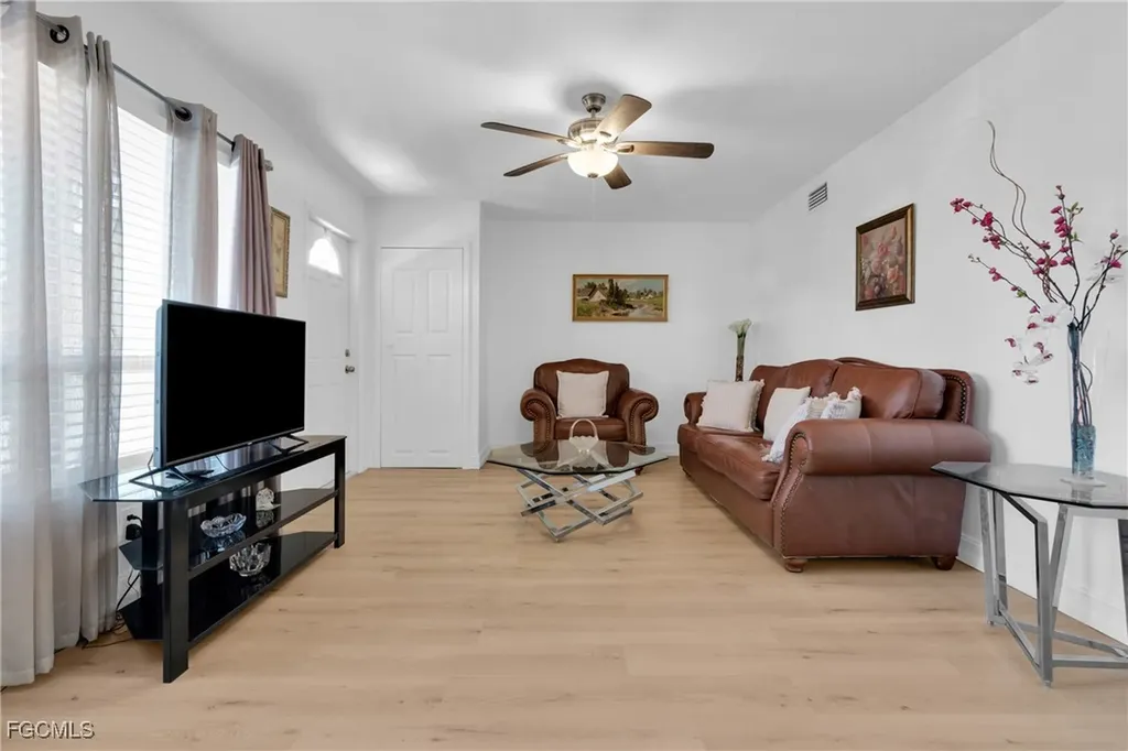 5028 Chiquita Boulevard S Cape Coral FL 33914