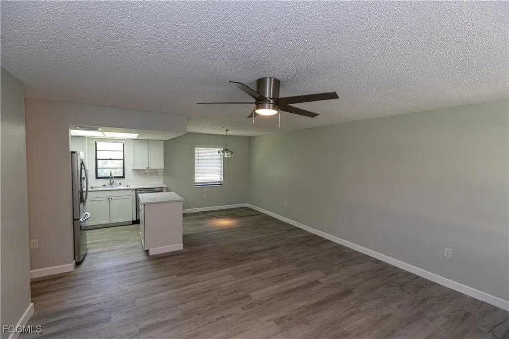 1104 SE 8th Street Cape Coral FL 33990