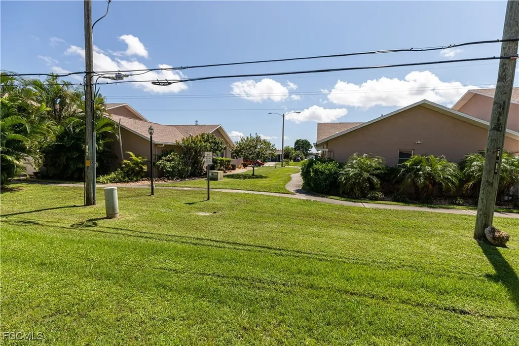 1104 SE 8th Street Cape Coral FL 33990