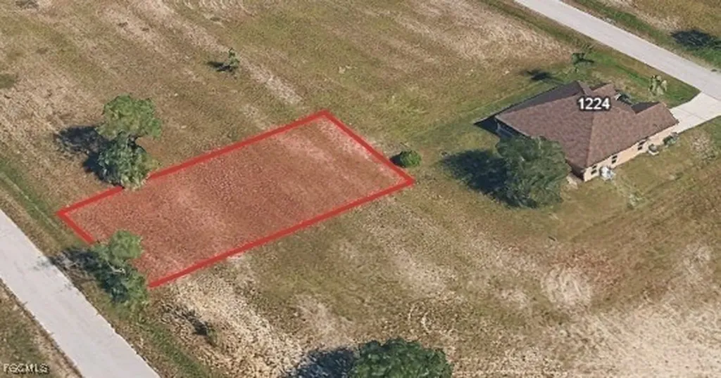1227 NW 23rd Avenue Cape Coral FL 33993