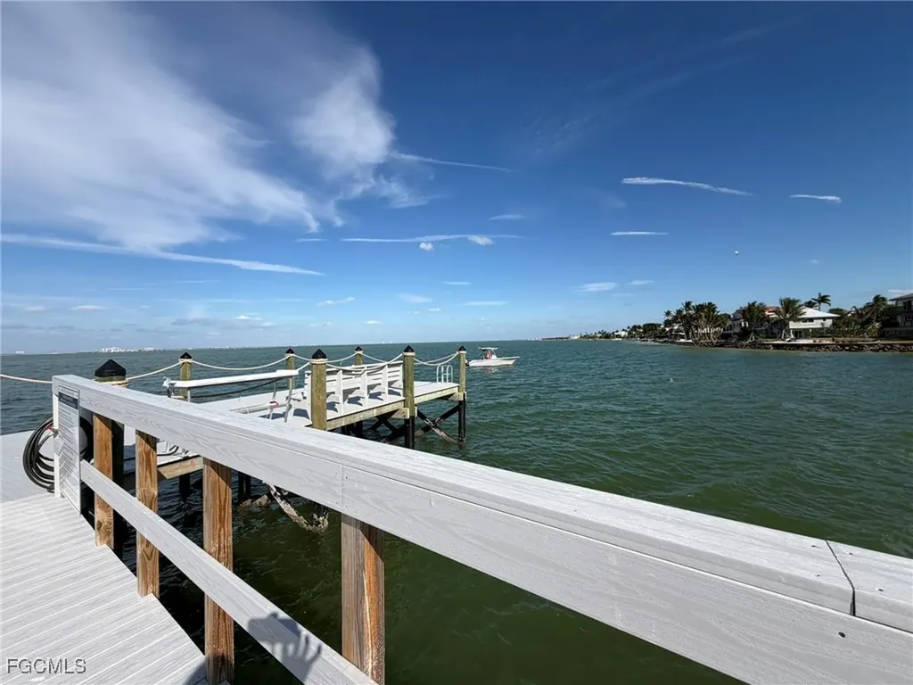 760 Sextant Drive Sanibel FL 33957