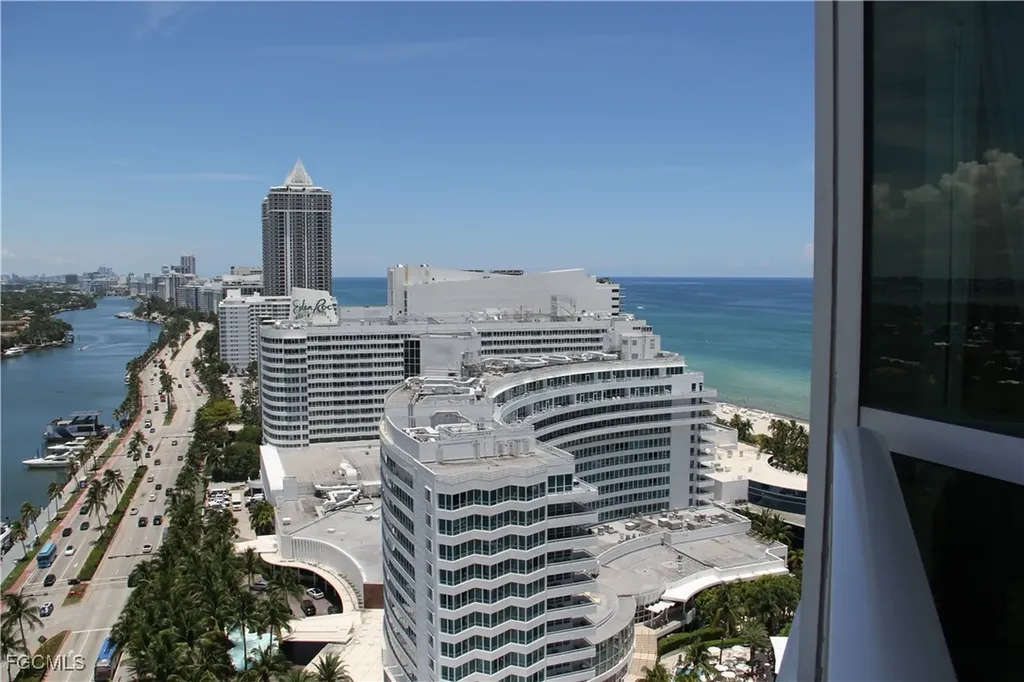 4401 Collins Avenue Miami Beach FL 33140-3227