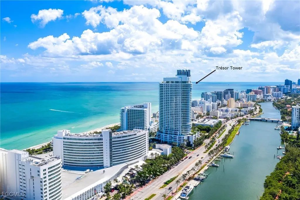 4401 Collins Avenue Miami Beach FL 33140-3227