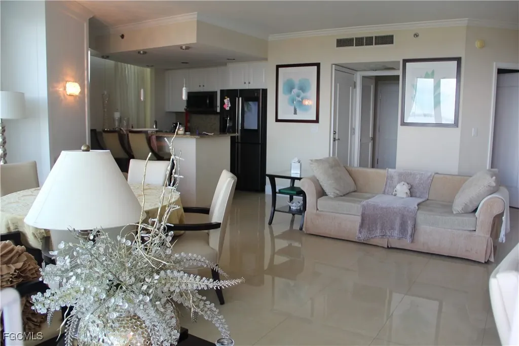 4401 Collins Avenue Miami Beach FL 33140-3227