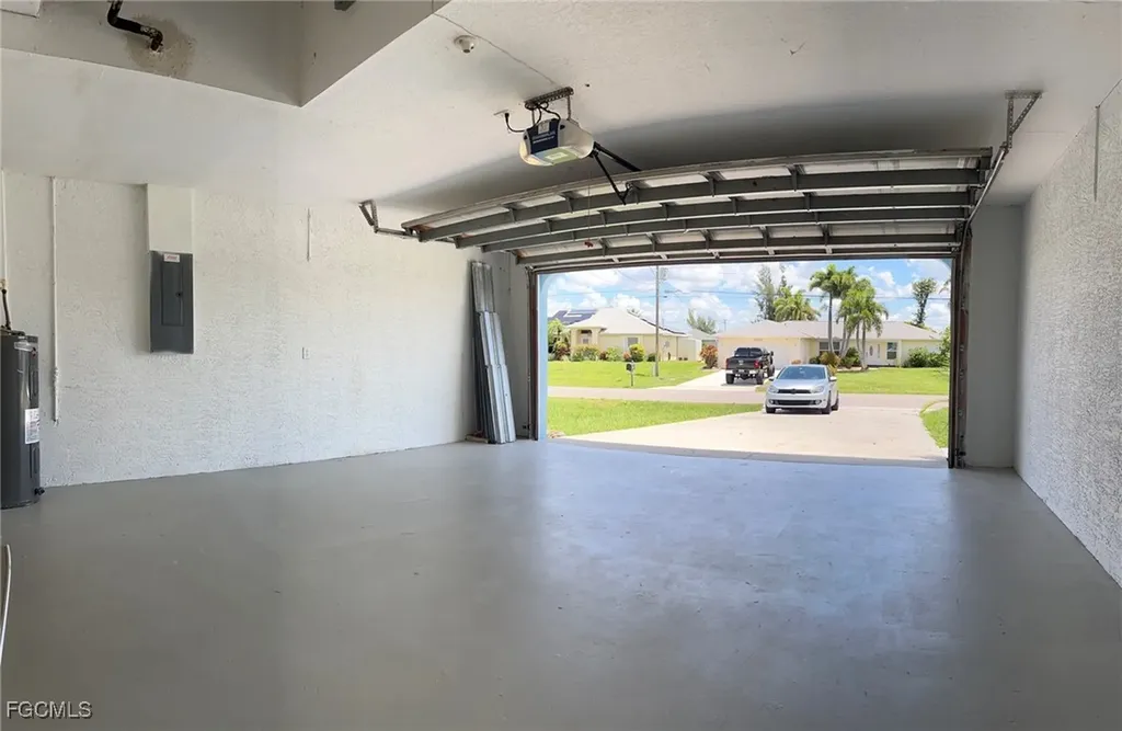 2202 SW 2nd Terrace Cape Coral FL 33991