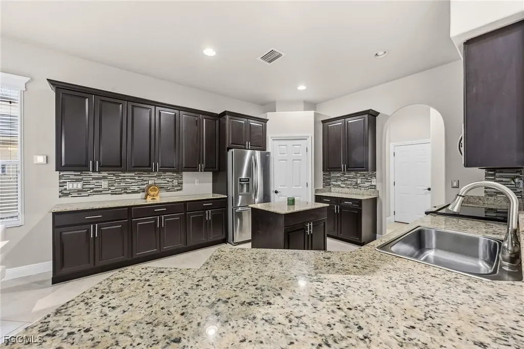 Naples FL 34119