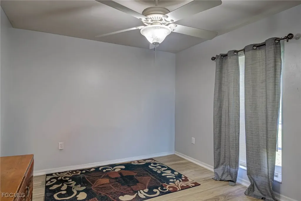 2506 E 23rd Street Alva FL 33920