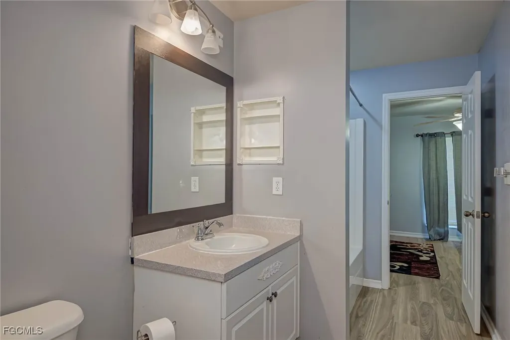 2506 E 23rd Street Alva FL 33920