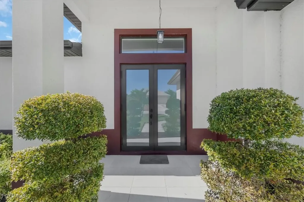 1114 NE 7th Avenue Cape Coral FL 33909
