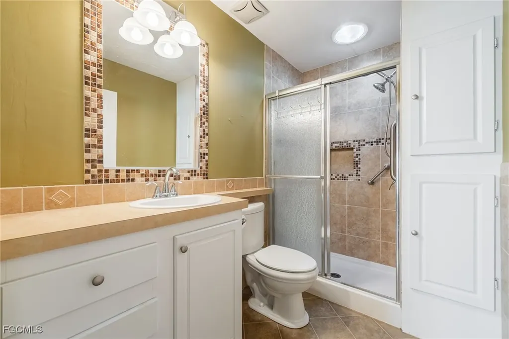 5252 Fiddleleaf Drive Fort Myers FL 33905